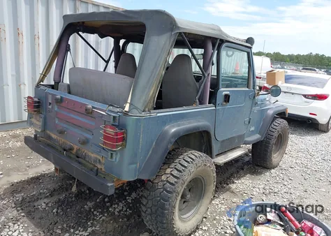 1998 Jeep Wrangler Sport z USA, uszkodzony, nr VIN 1J4FY19S8WP706009